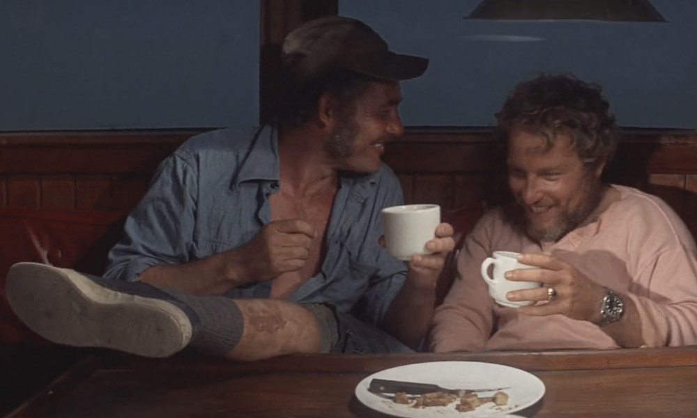 Jaws drinking scene - Hooper (Richard Dreyfuss) and Quint (Robert Shaw) swap stories